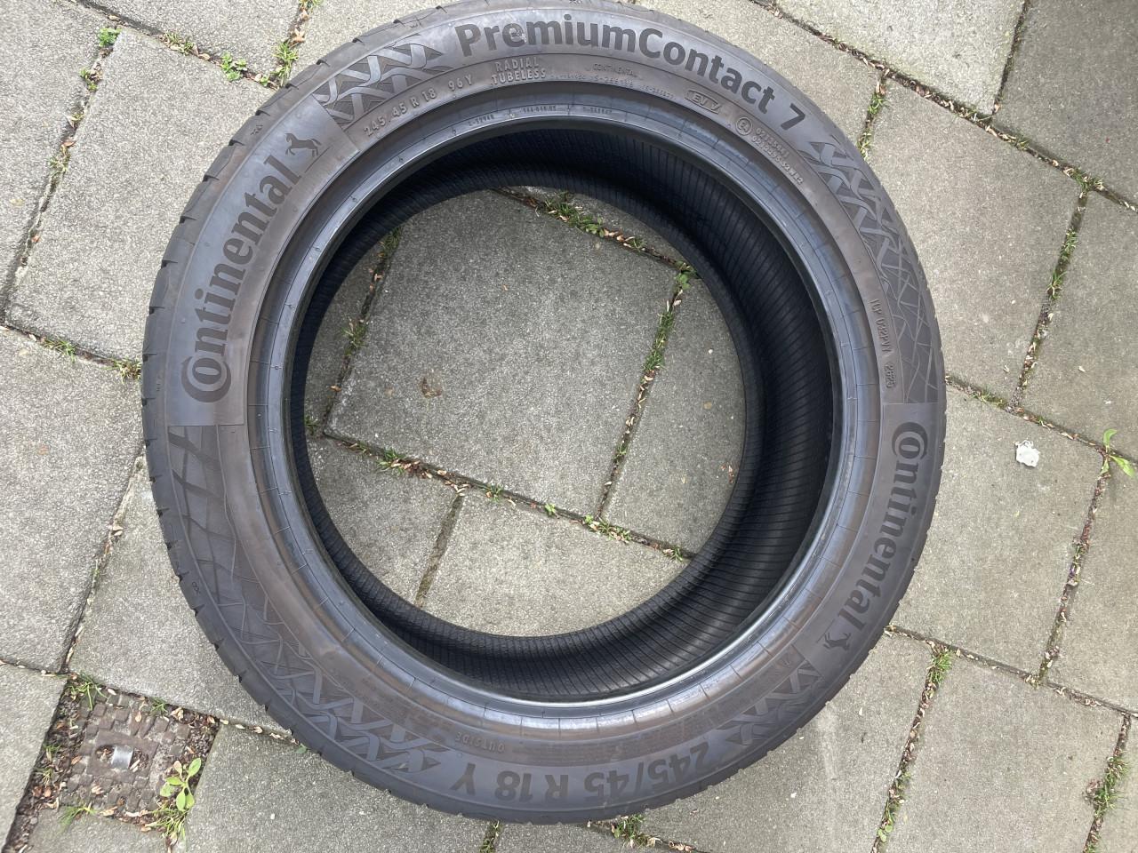 Te koop 1x nieuwe band Continental 245/45/R18