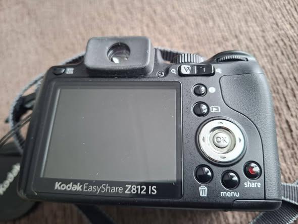 Te koop camera  Kodak easyshare Z8121s