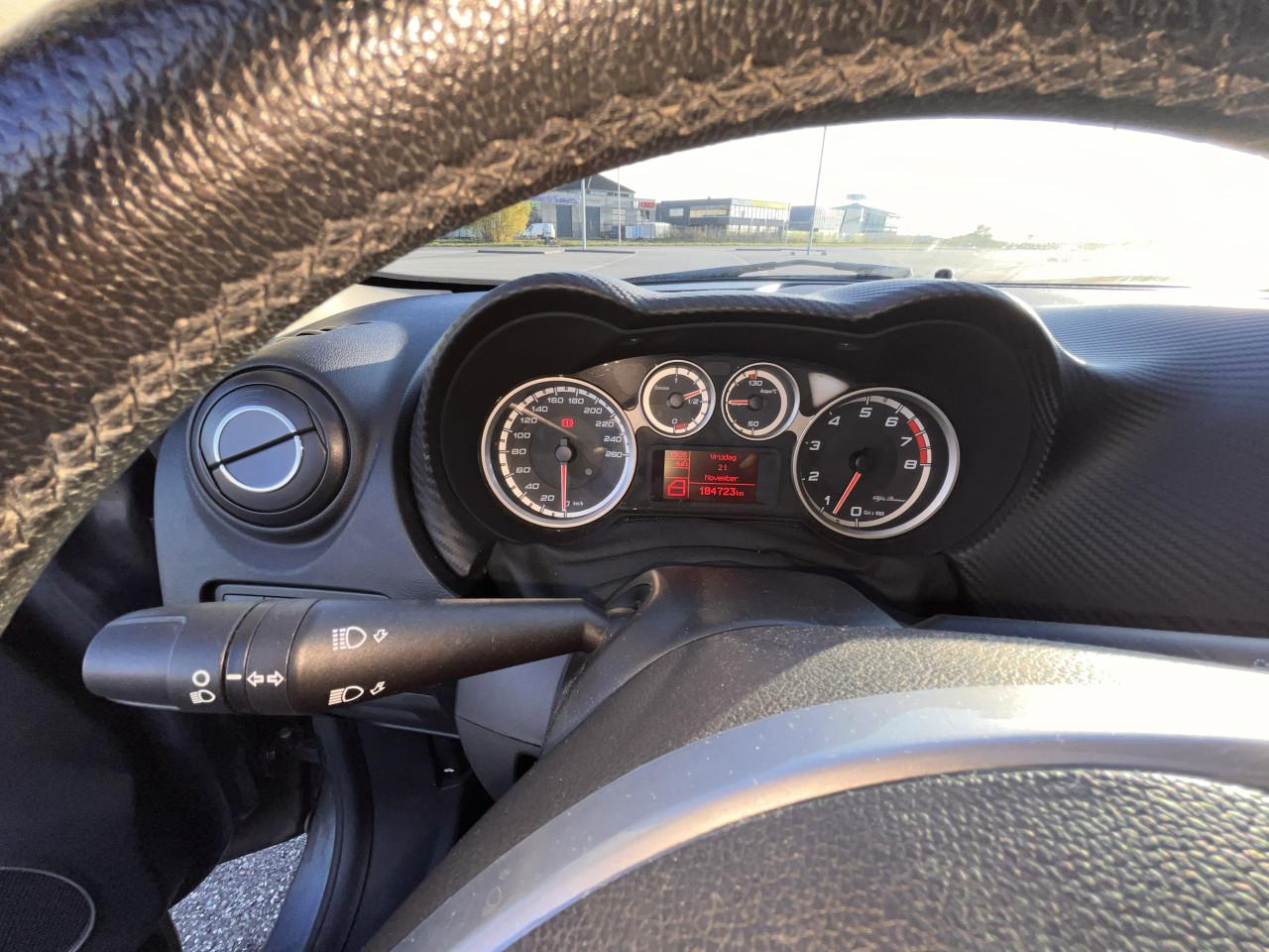 Alfa Romeo MiTo 1.4 16V 2009 Grijs -184.000 km