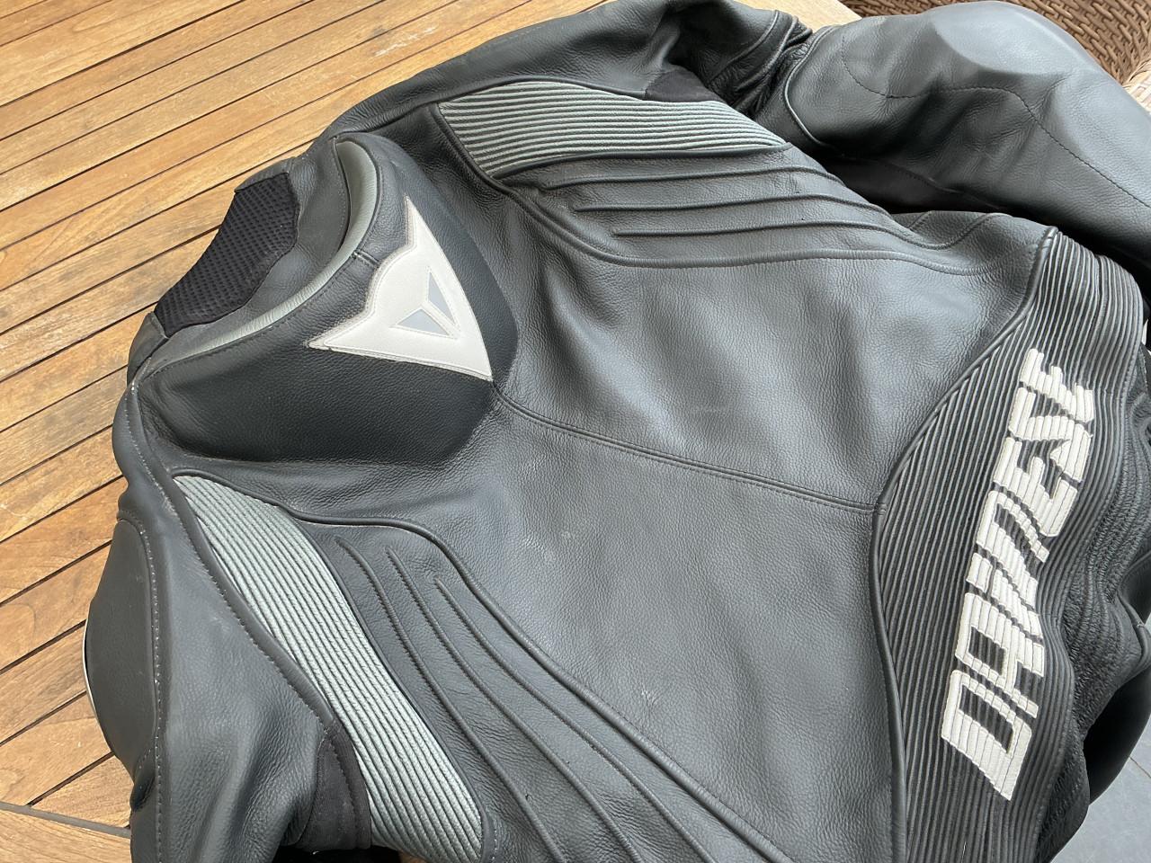 Dainese 2 delig motorpak AVRO D1