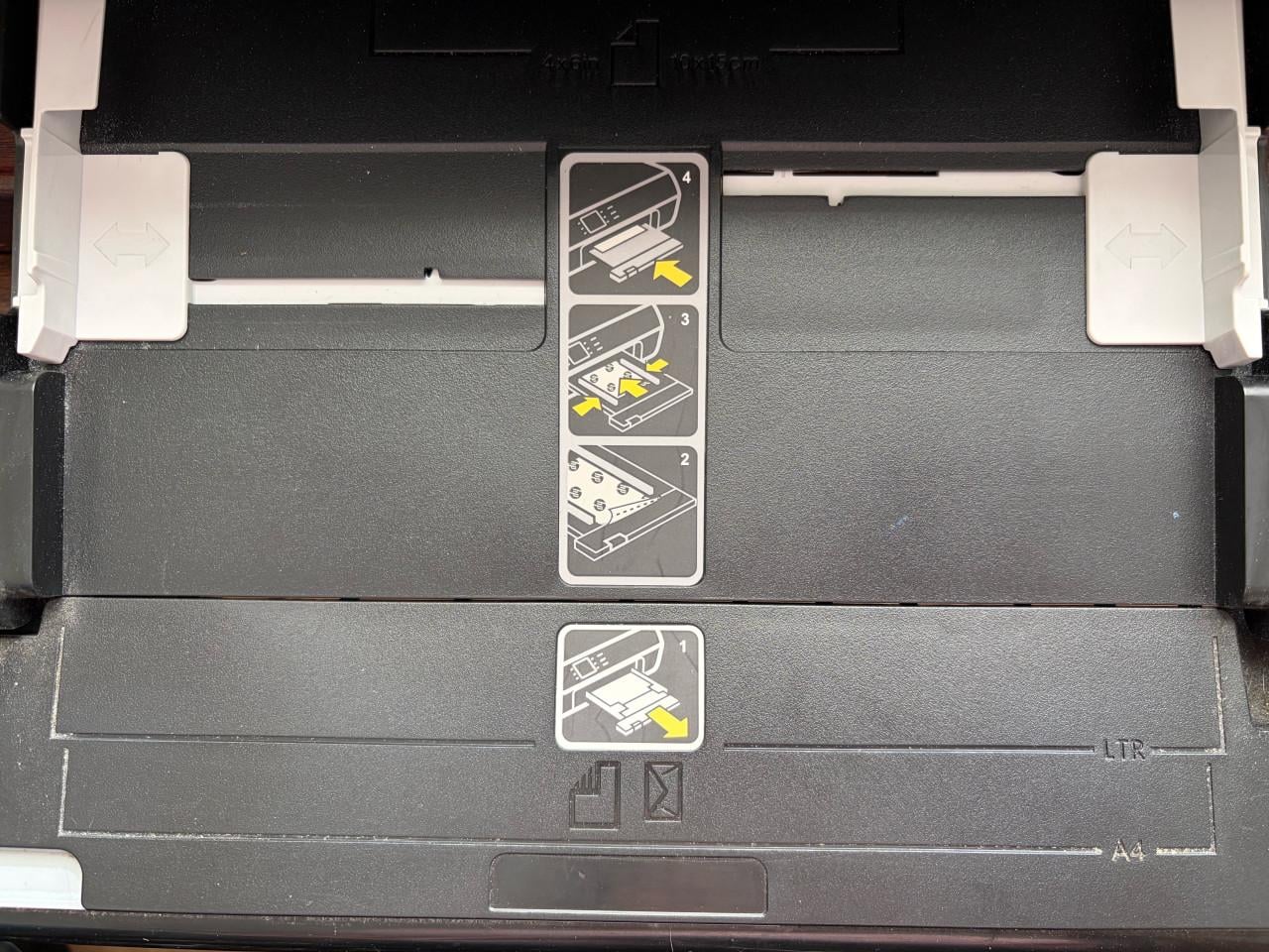HP All-in-one printer incl. 2 XL cardridges + 2 extra XL cardridges