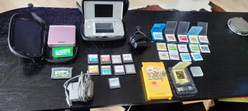 Nintendo ds Lite Gameboy Advance SP pokemon emerald