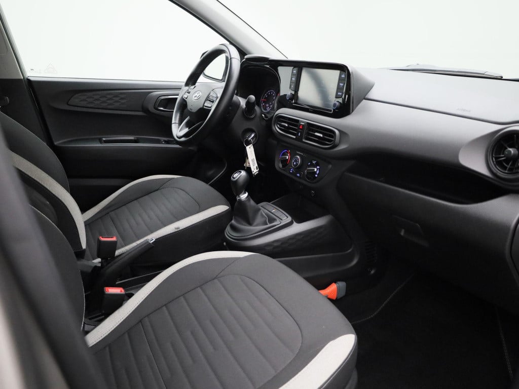 Hyundai I 10 1.0 comfort | airco | dab | cruise control | apple carplay
