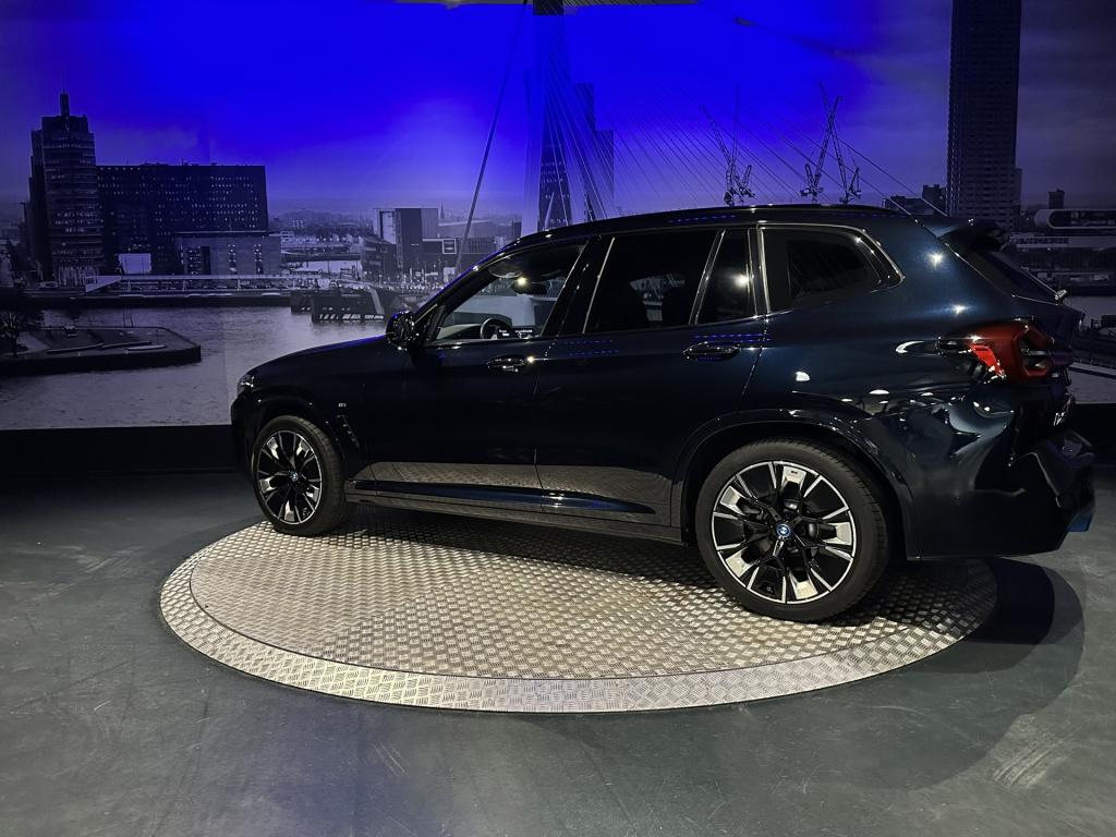 BMW Ix3 high executive 80 kwh *panoramadak*360camera*hud*harmankardon*