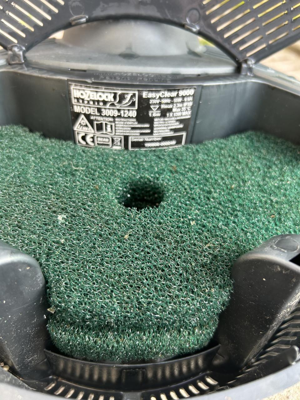 Te koop hozelock easy clear 9000 3 in 1 Vijverpomp pomp uv. Filter