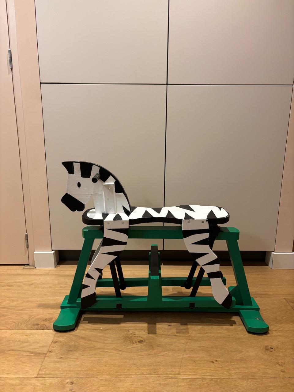 Hobbelpaard/zebra