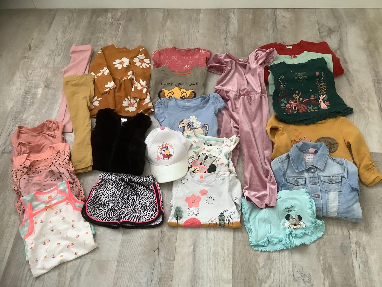 Kledingpakket meisjes maat 98 - 25 stuks