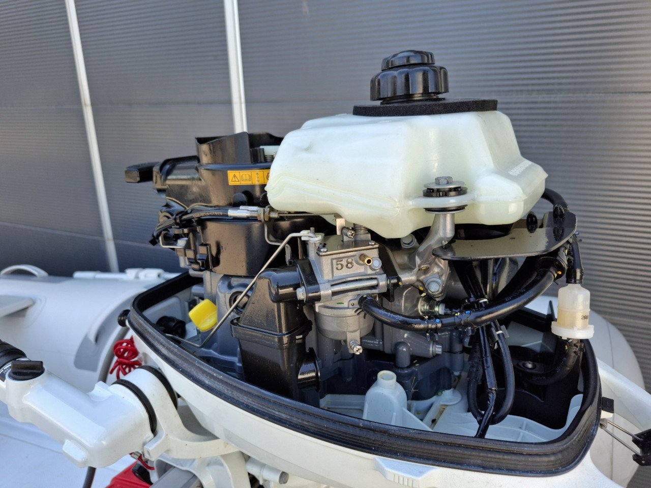 Zodiac 300 met Suzuki 6pk en Pega strandtrailer