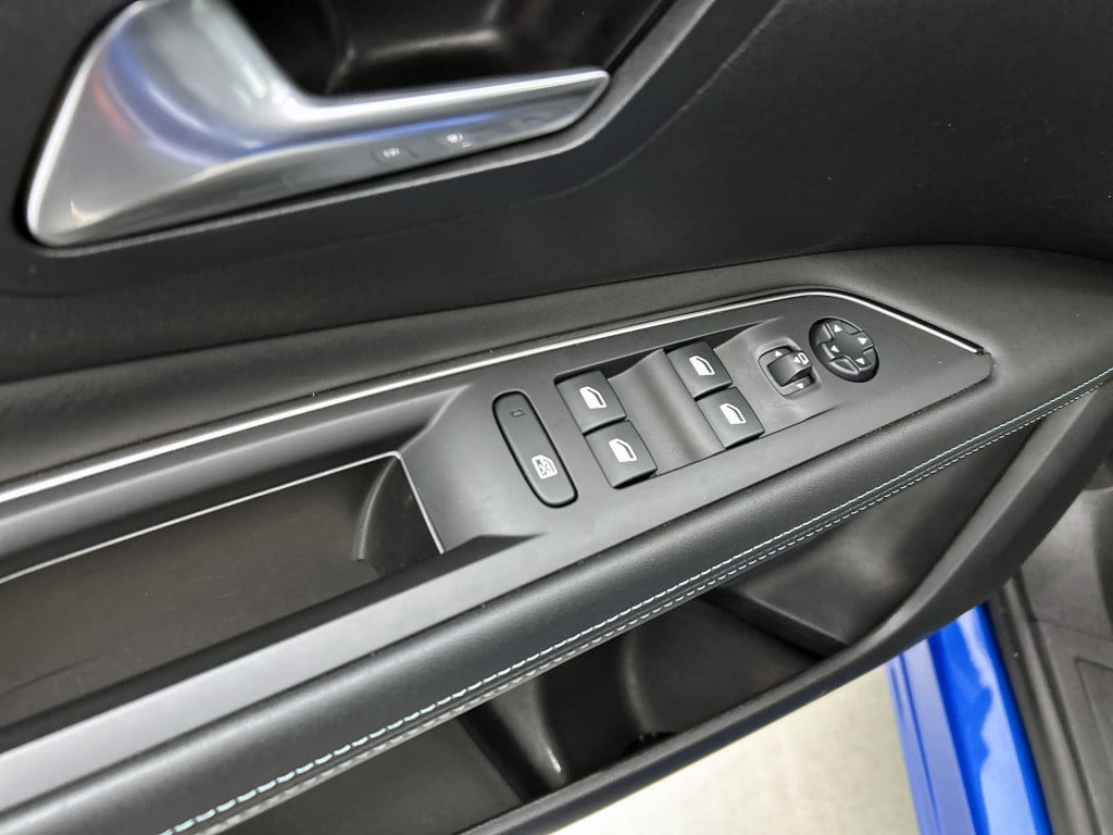 Peugeot 3008 hybrid 225 pk automaat allure pack business | stoelverwarming 