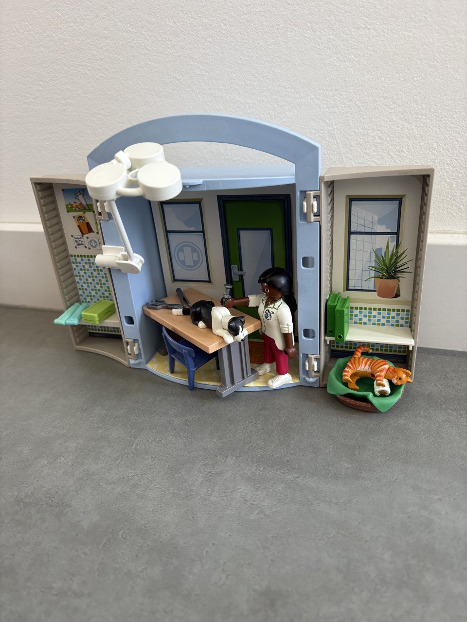 Playmobil dierenarts meeneemkoffer