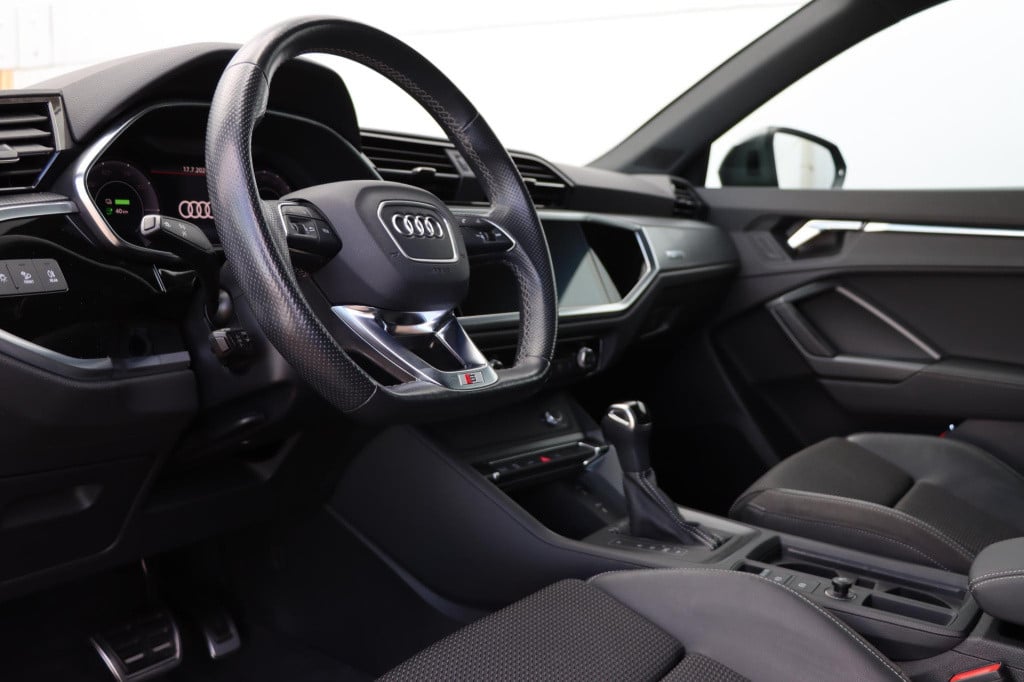 Audi Q3 sportback 45 tfsi phev 245pk s tronic s edition