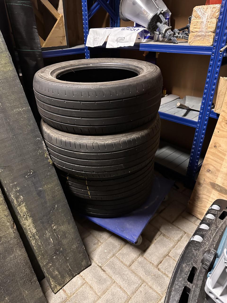 Zomerbanden Hankook 205/55 R16 reserveset