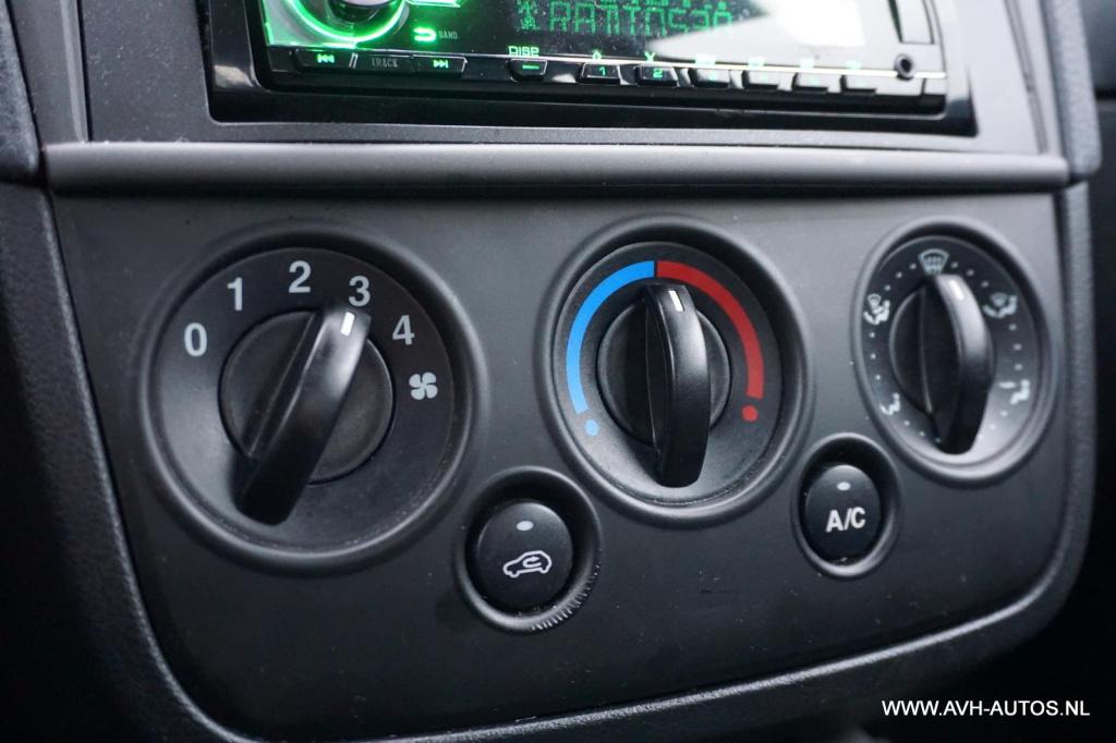 Ford Fiesta 1.3-8v cool & sound