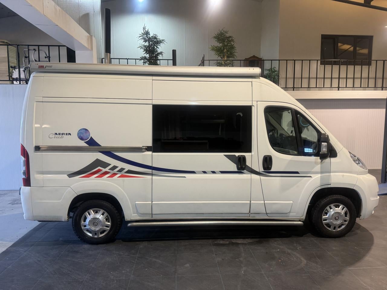 Adria Club (Compacte Buscamper,Apk,meeneemprijsje)