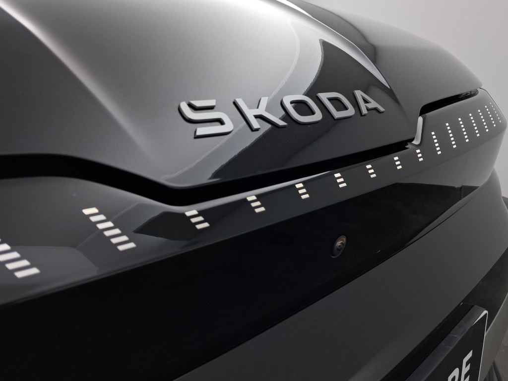 Skoda Enyaq Iv business edition elektromotor 210 kw / 286 pk suv