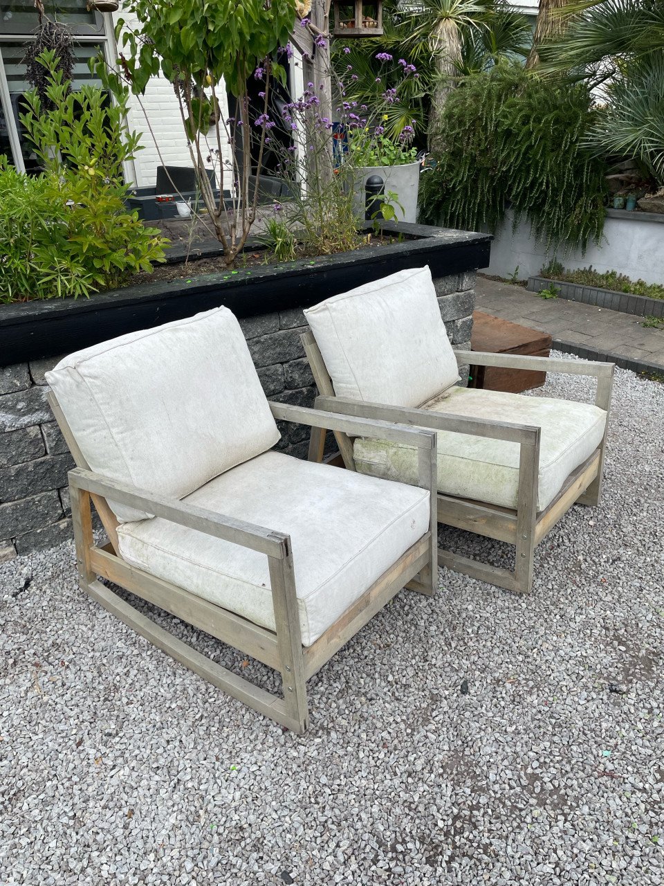 Twee IKEA LILLBERG Schommelstoelen