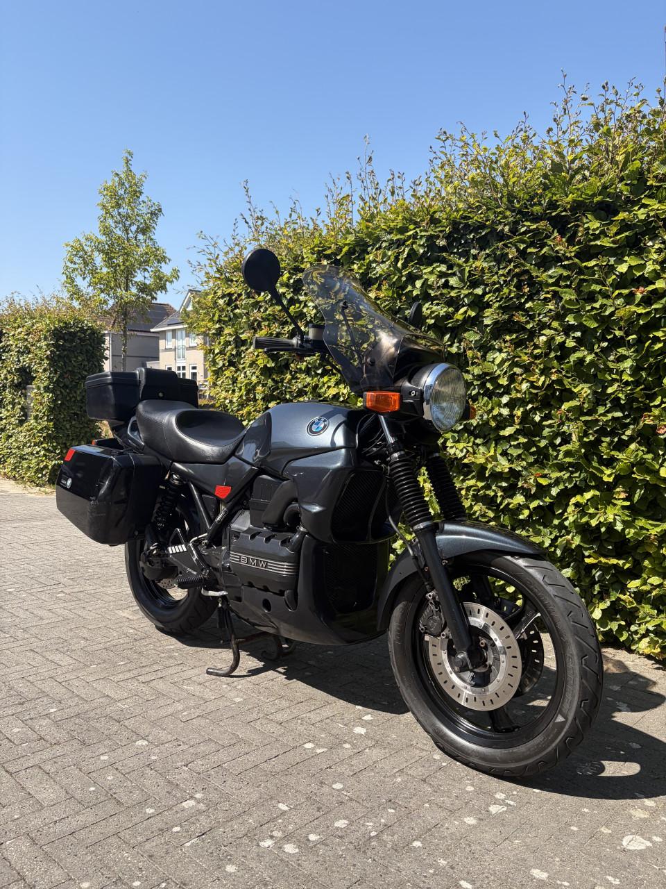 BMW K75