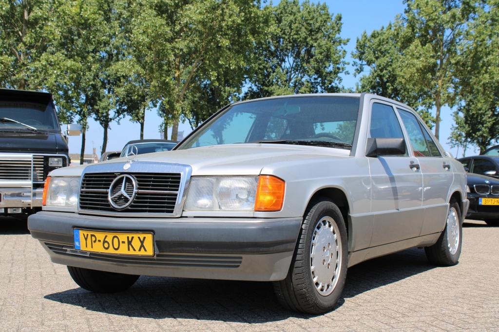 Mercedes-Benz 190 kleine schade r-voor 1.8 e basic