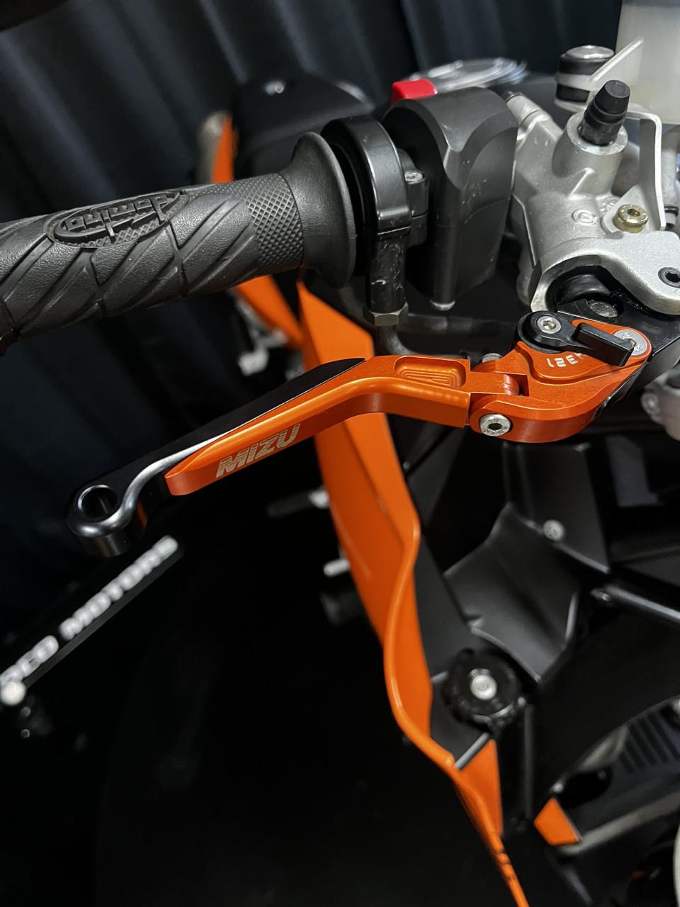 KTM 990 SUPER DUKE