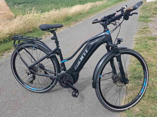Giant Explore +1 Ebike