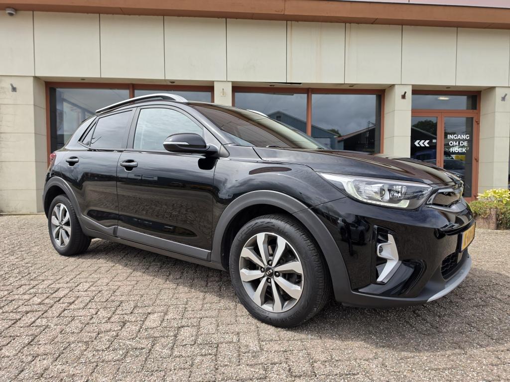Kia Stonic 1.0 t-gdi mhev dyn+line | lane ass | cruise | clima | navi | lm