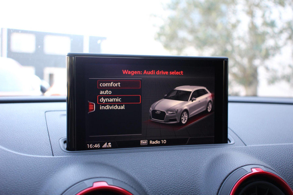 Audi Rs3 sportback 2.5 tfsi quattro - virtual - pano - matrix - rs stoelen 