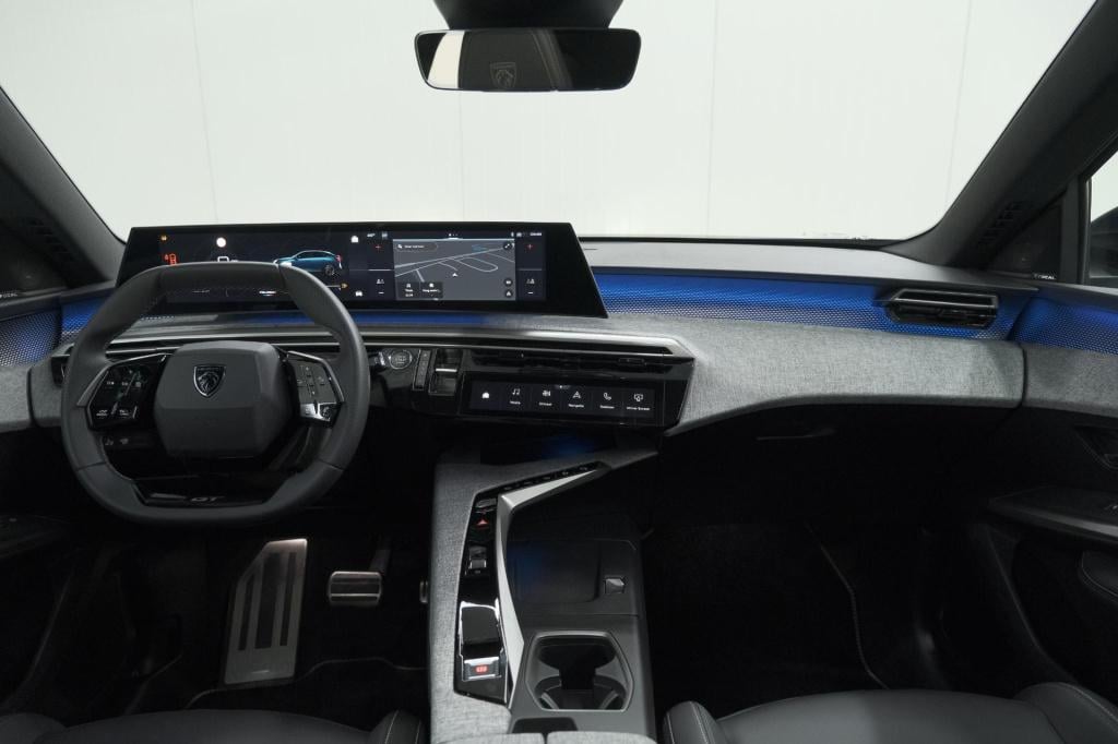 Peugeot 3008 1.2 hybrid 145 gt | panoramadak | focal hi-fi | 360 camera | e