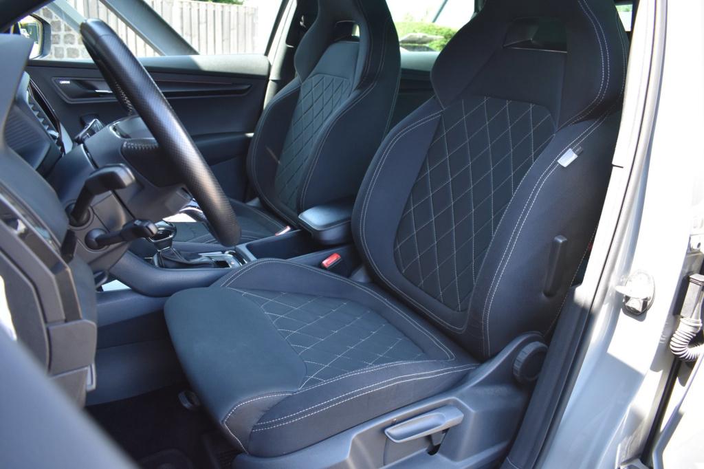 Skoda Karoq 1.5 tsi act sportline | trekhaak | steel grey | adaptieve cruis