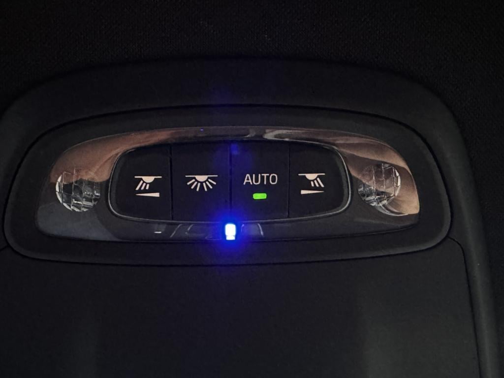 Volvo V40 2.0 t4 business sport | automaat | nav | carplay | trekhaak