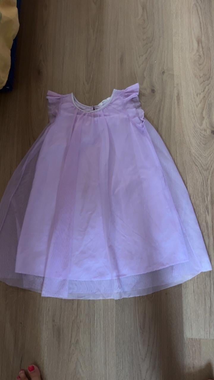 Nette meisjes kleding.
