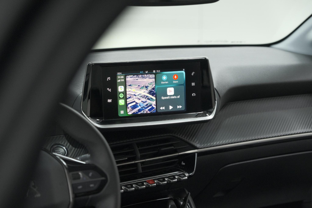 Peugeot 208 puretech 100 allure pack | camera | apple carplay | stoelverwar