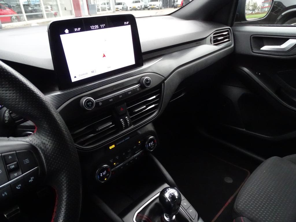 Ford Focus wagon 1.0 ecoboost st line business | led | camera | apple carpl