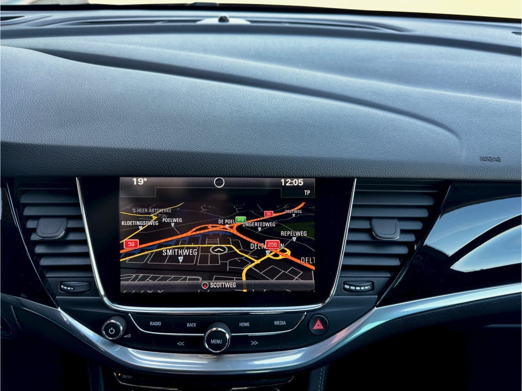 Opel Astra 1.4 innovation navi ecc cruise
