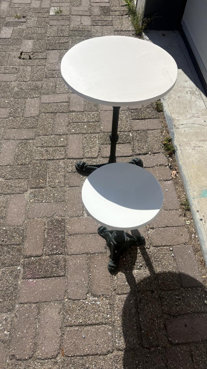 Bijzet tafel met gietijzeren poot