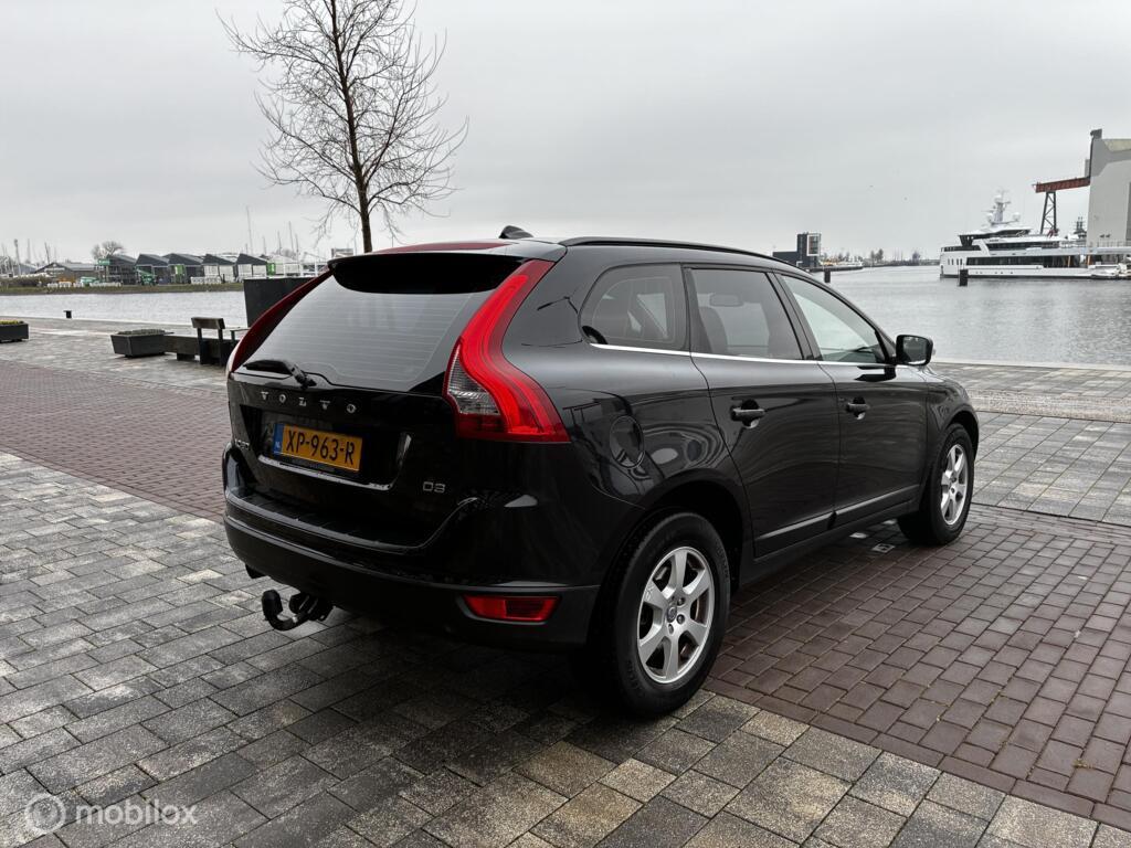 Volvo XC60 2.0 D3 R-Design Cruise Navi Automaat km270.481 Nap BJ2011