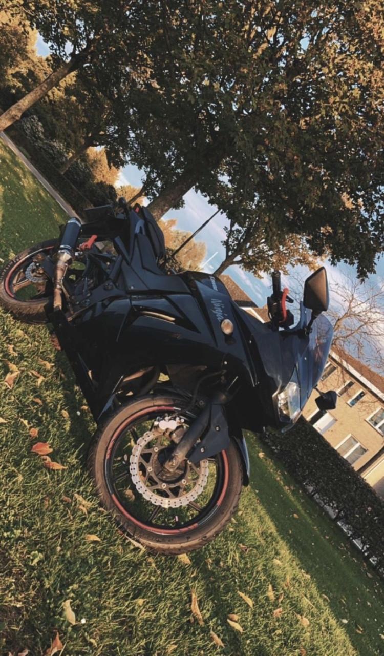 Motor Kawasaki ninja 250R