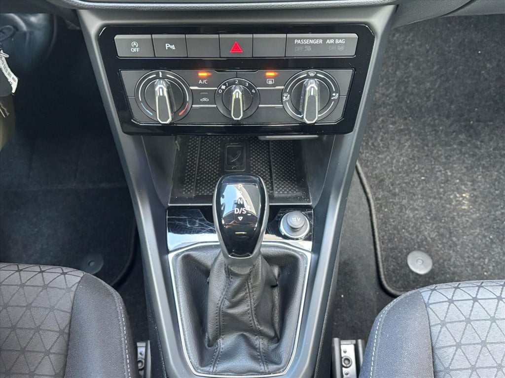 Volkswagen T-cross 1.0 tsi 110pk 7-dsg life|1e eigenaar|nl auto|navigatie|c