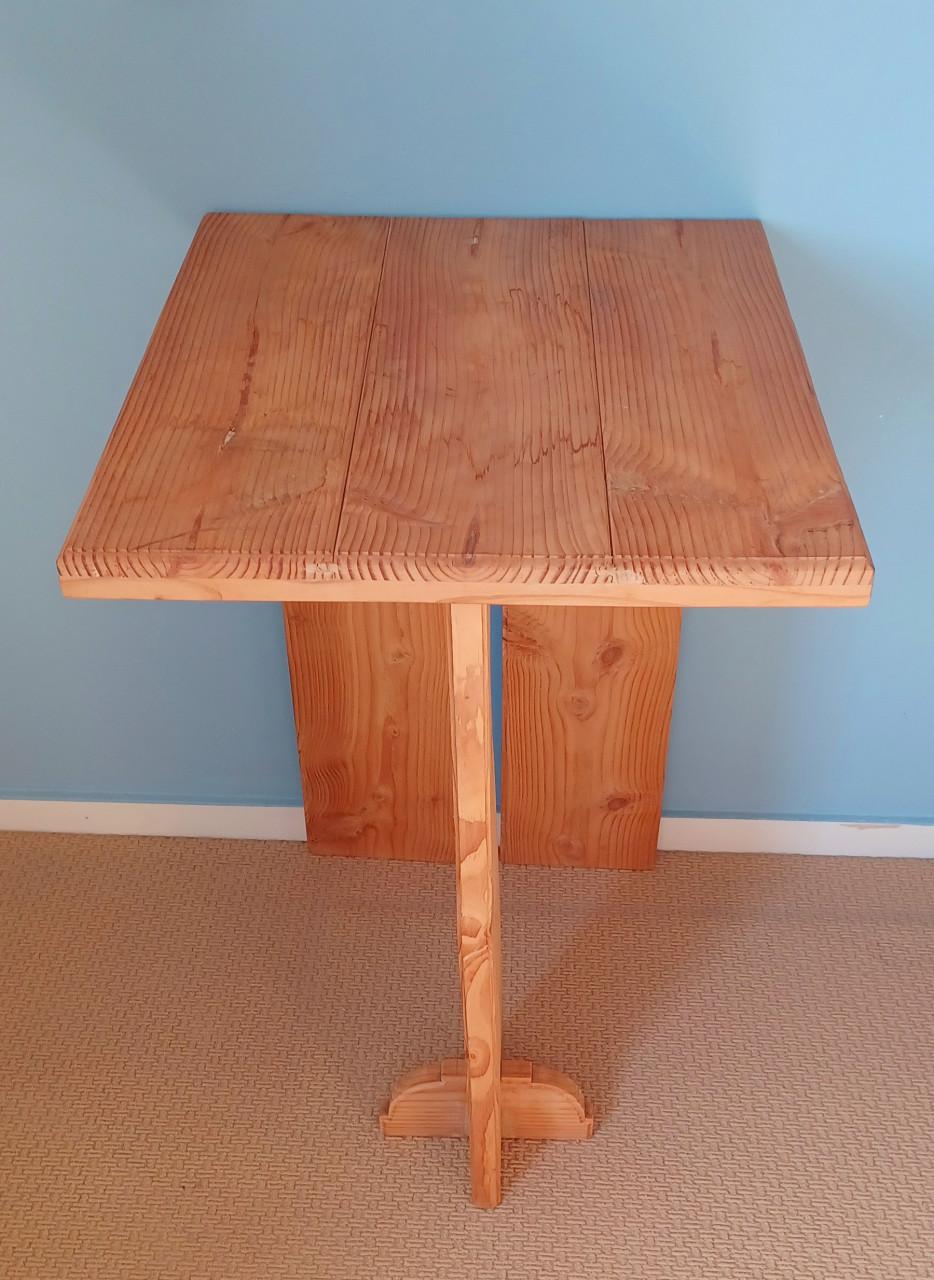 Douglas tuintafel/side-table