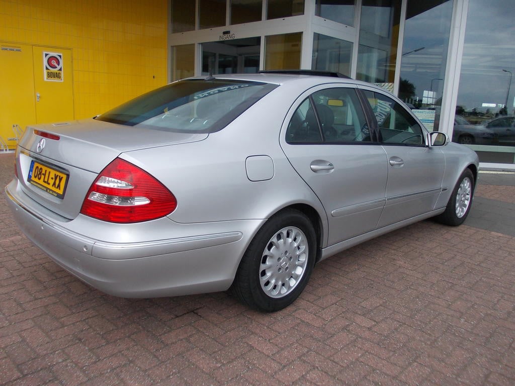 Mercedes-Benz E-Klasse 220 cdi elegance aut. e220cdi