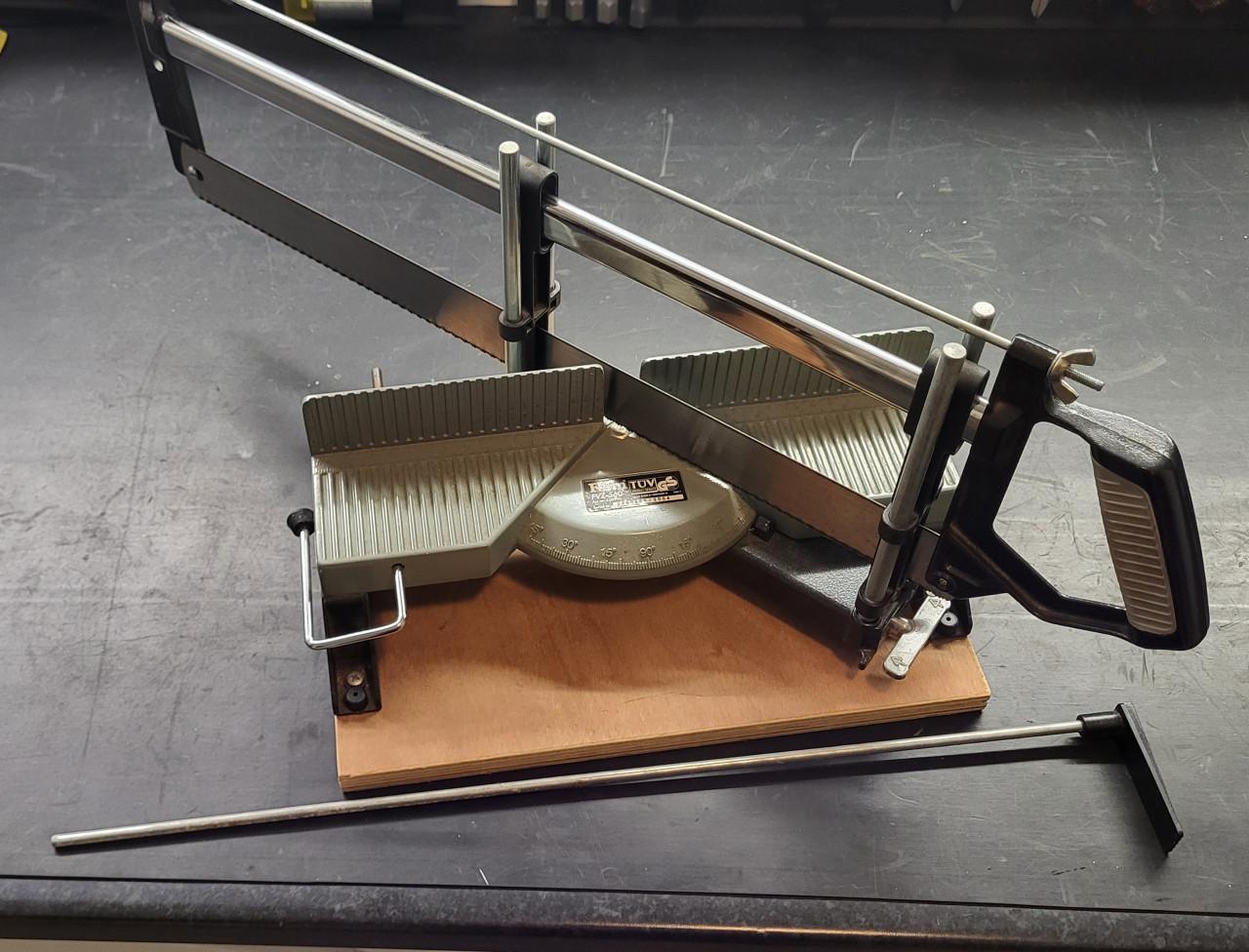 Verstekzaag in nette staat