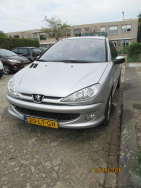 Peugeot 206 1.6 16V Quicksilver