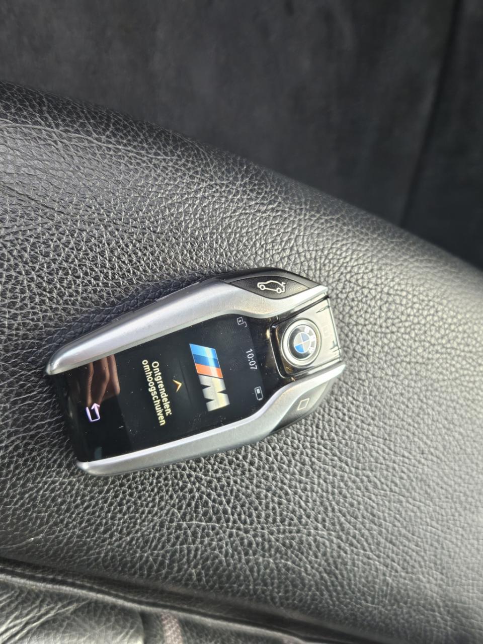 BMW 5 Serie m550i xdrive high executive | head-up | elek. trekhaak