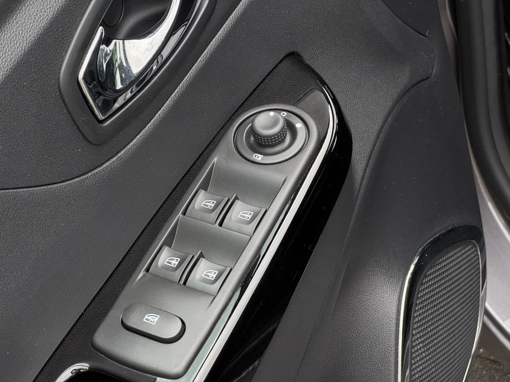 Renault Captur 1.2 tce dynamique city pack automaat | navigatie | camera | 