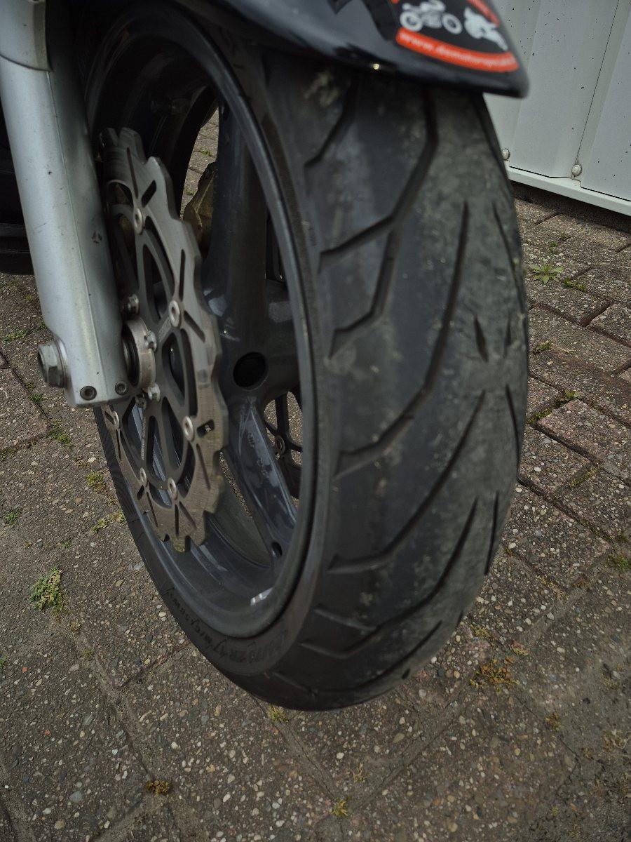 Moto Guzzi 1200 Sport uit 2008