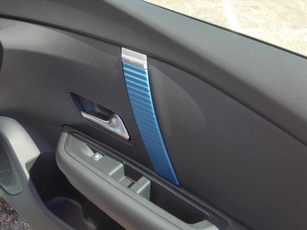 Citroen Ë-c4 feel pack 50kwh 136pk 3-fase navigatie | trekhaak | apple carp