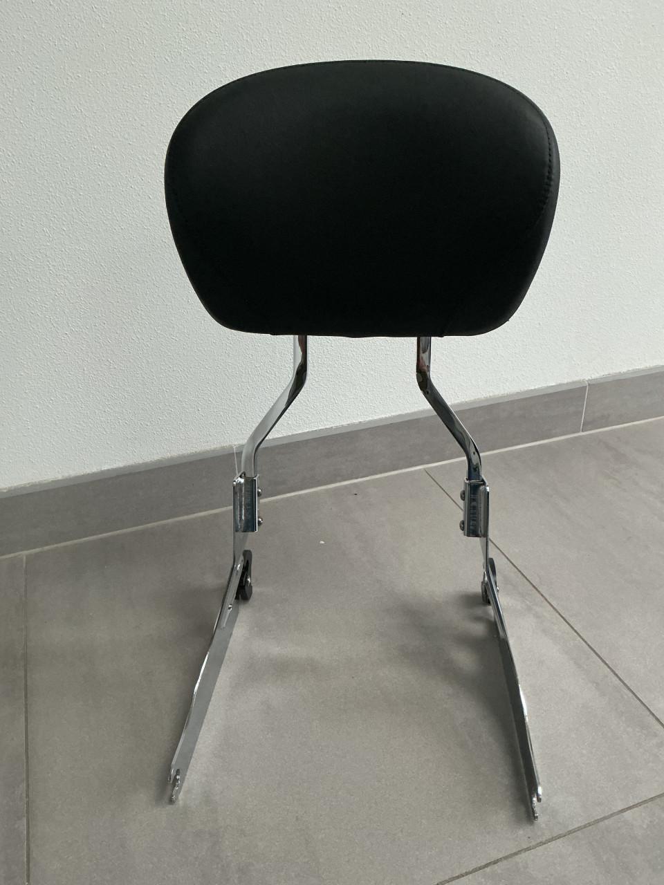 HARLEY DAVIDSON SISSY BAR VOOR FATBOB