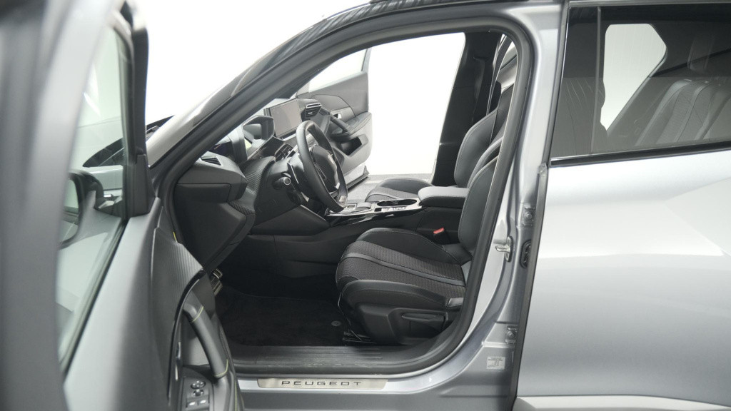 Peugeot 2008 puretech 130 eat8 gt | 360 camera | adaptieve cruise control |