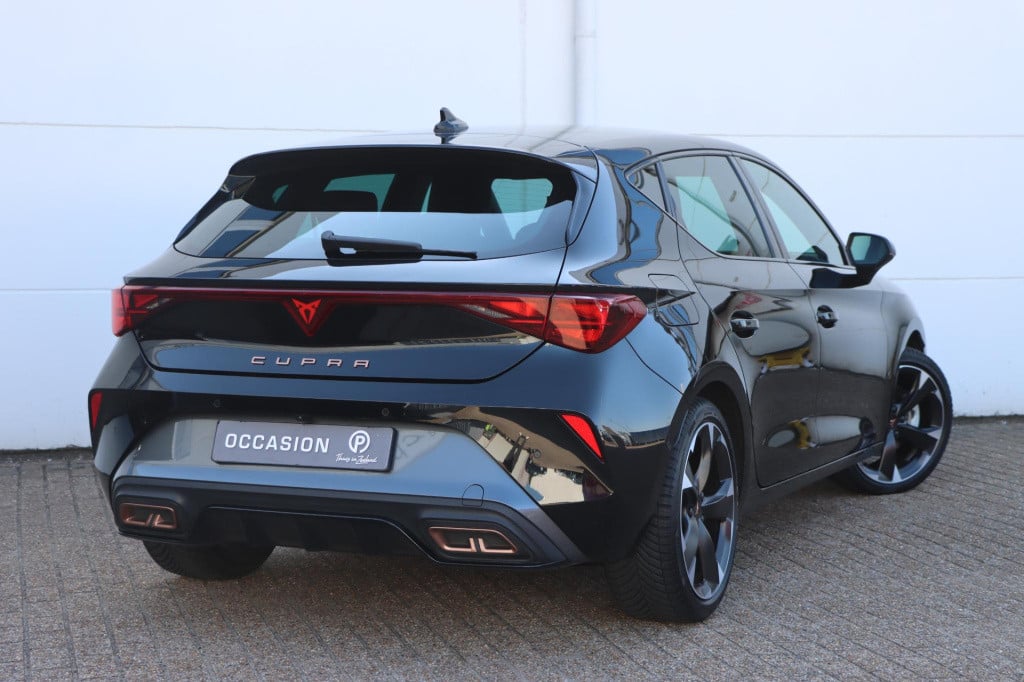 Cupra Leon 1.5 tsi ehybrid business 204pk dsg6