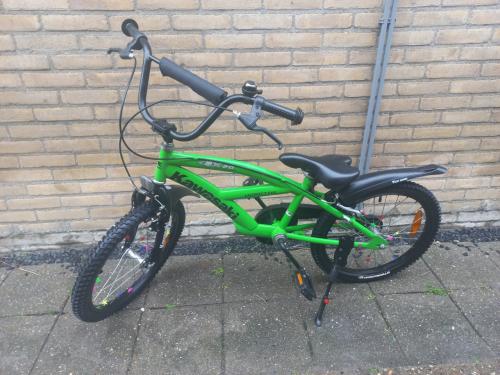 Te koop 20 inch cross fietsje