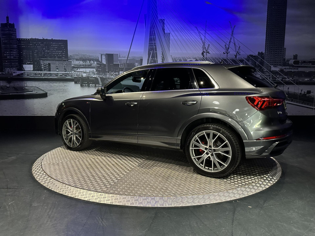 Audi Q3 35 tfsi s edition *pano*camera*trekhaak*